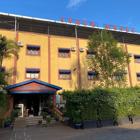 Hotel Ivato , Airport Антананариву Екстериор снимка