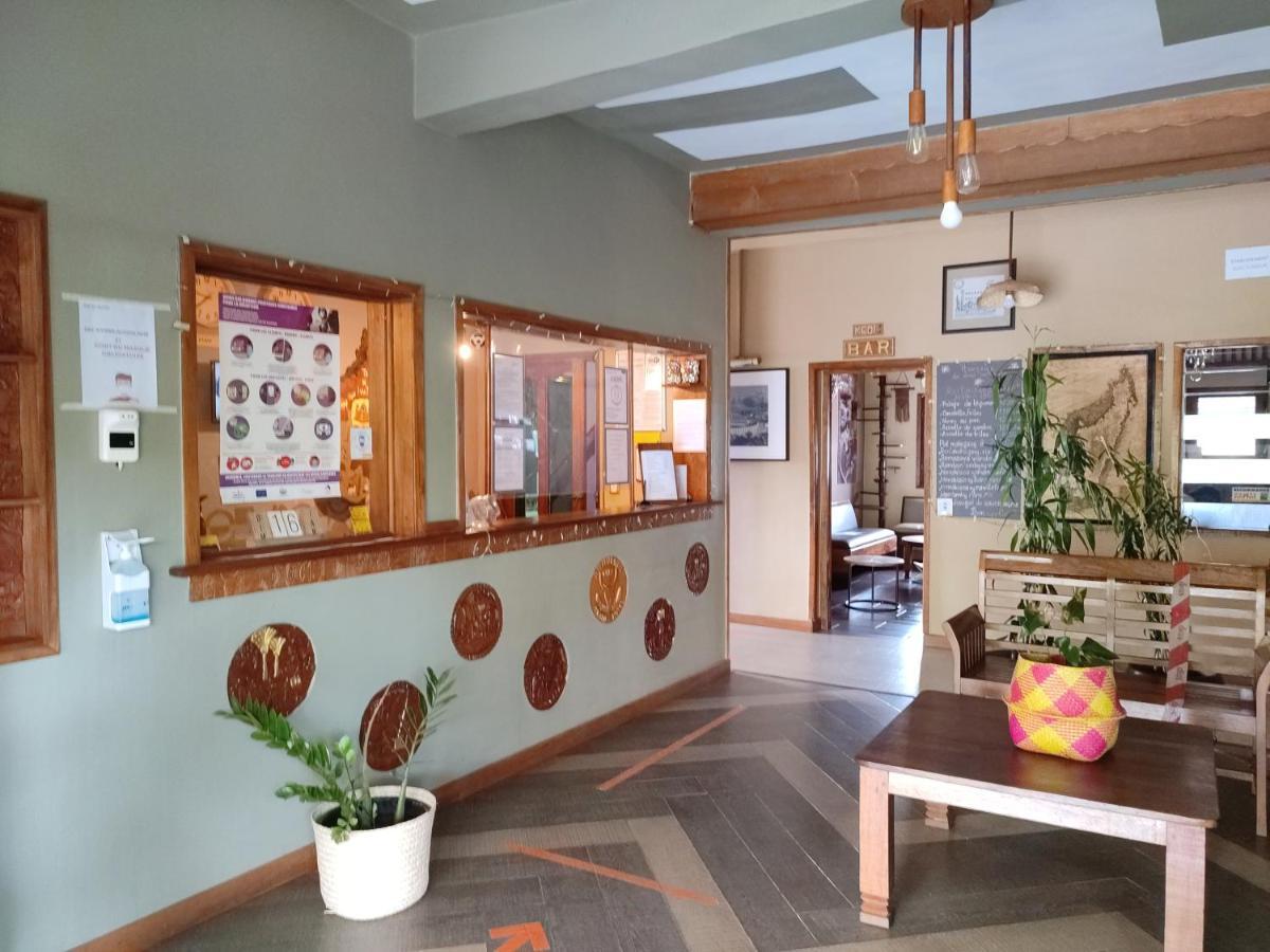Hotel Ivato , Airport Антананариву Екстериор снимка