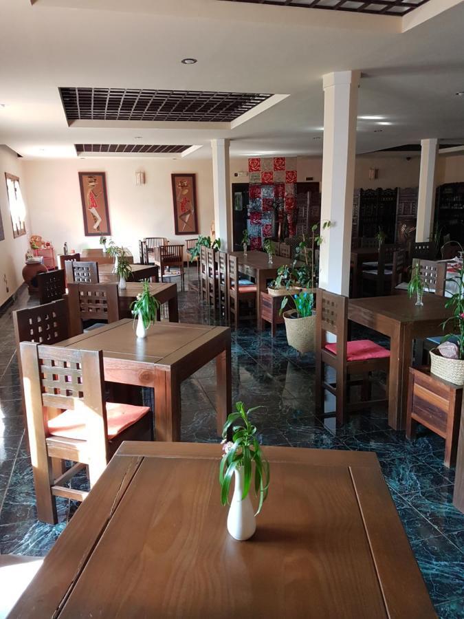 Hotel Ivato , Airport Антананариву Екстериор снимка